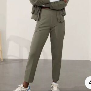 Athleta olive green endless high rise pull on pants size 16